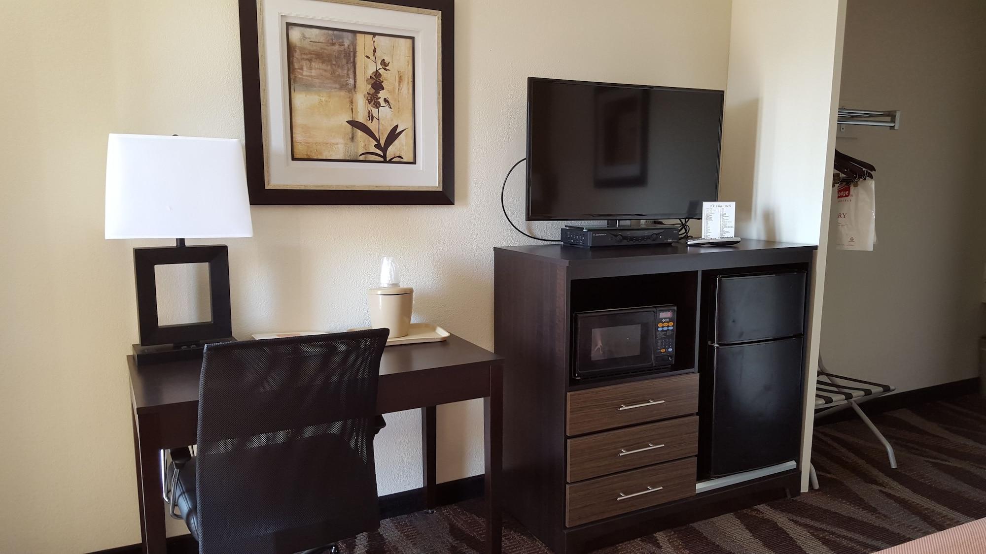 Econo Lodge Glade Springs I-81 Eksteriør billede