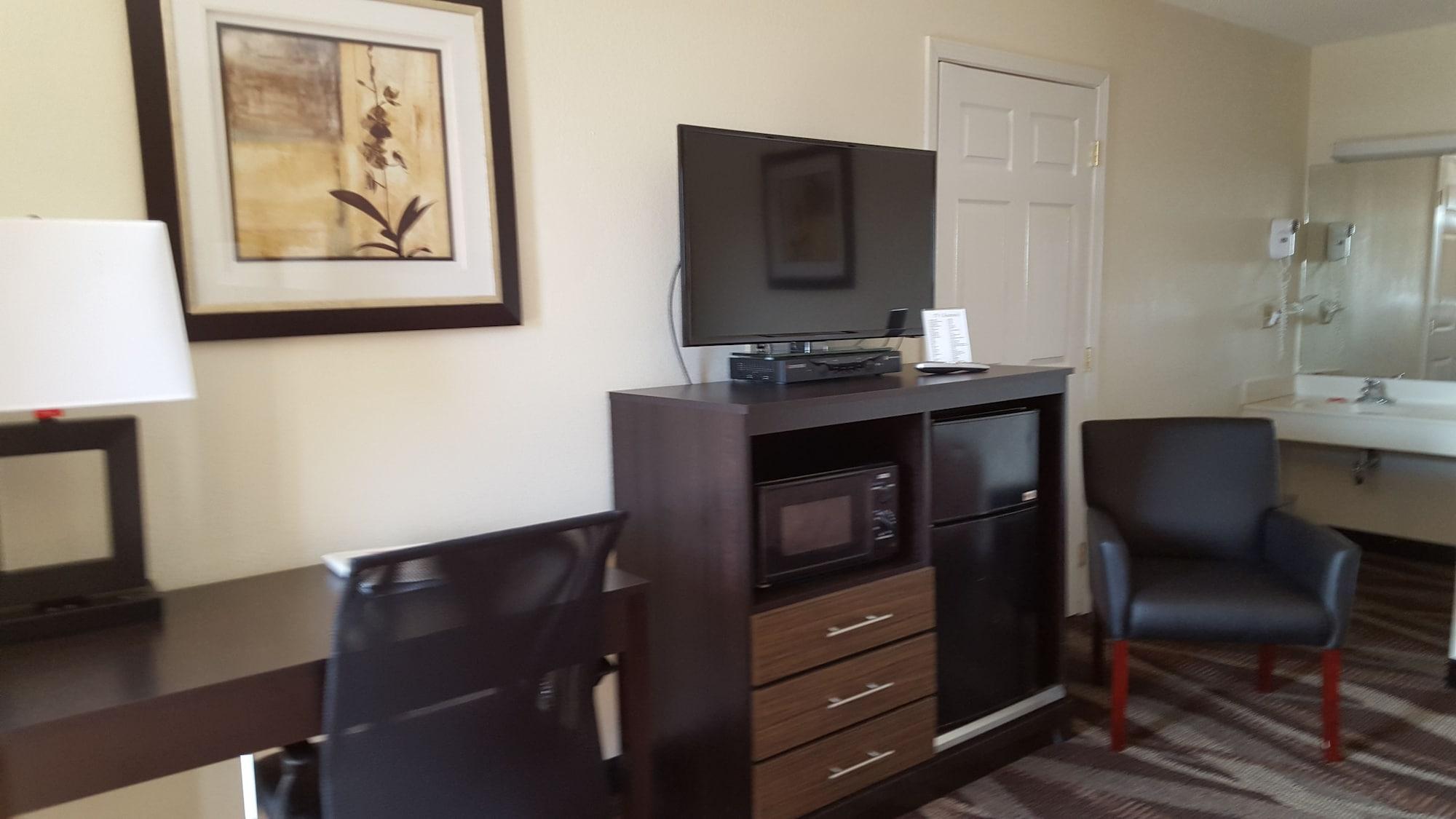 Econo Lodge Glade Springs I-81 Eksteriør billede