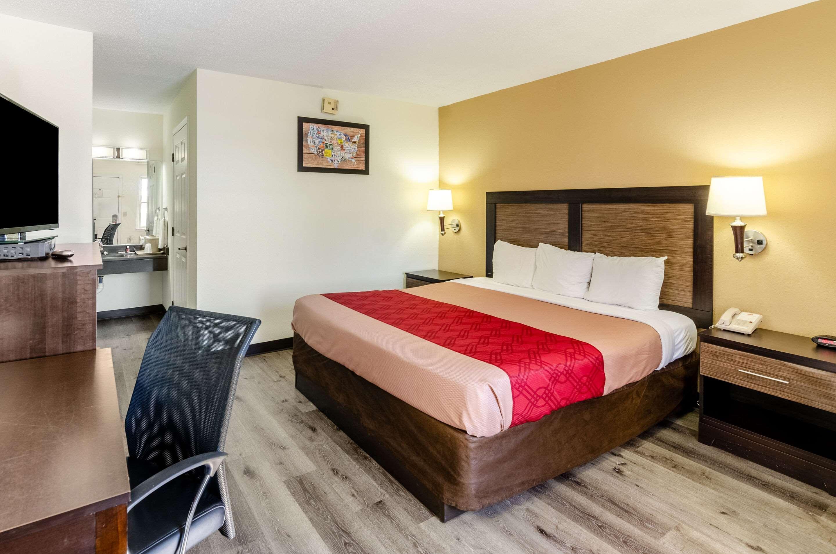 Econo Lodge Glade Springs I-81 Eksteriør billede
