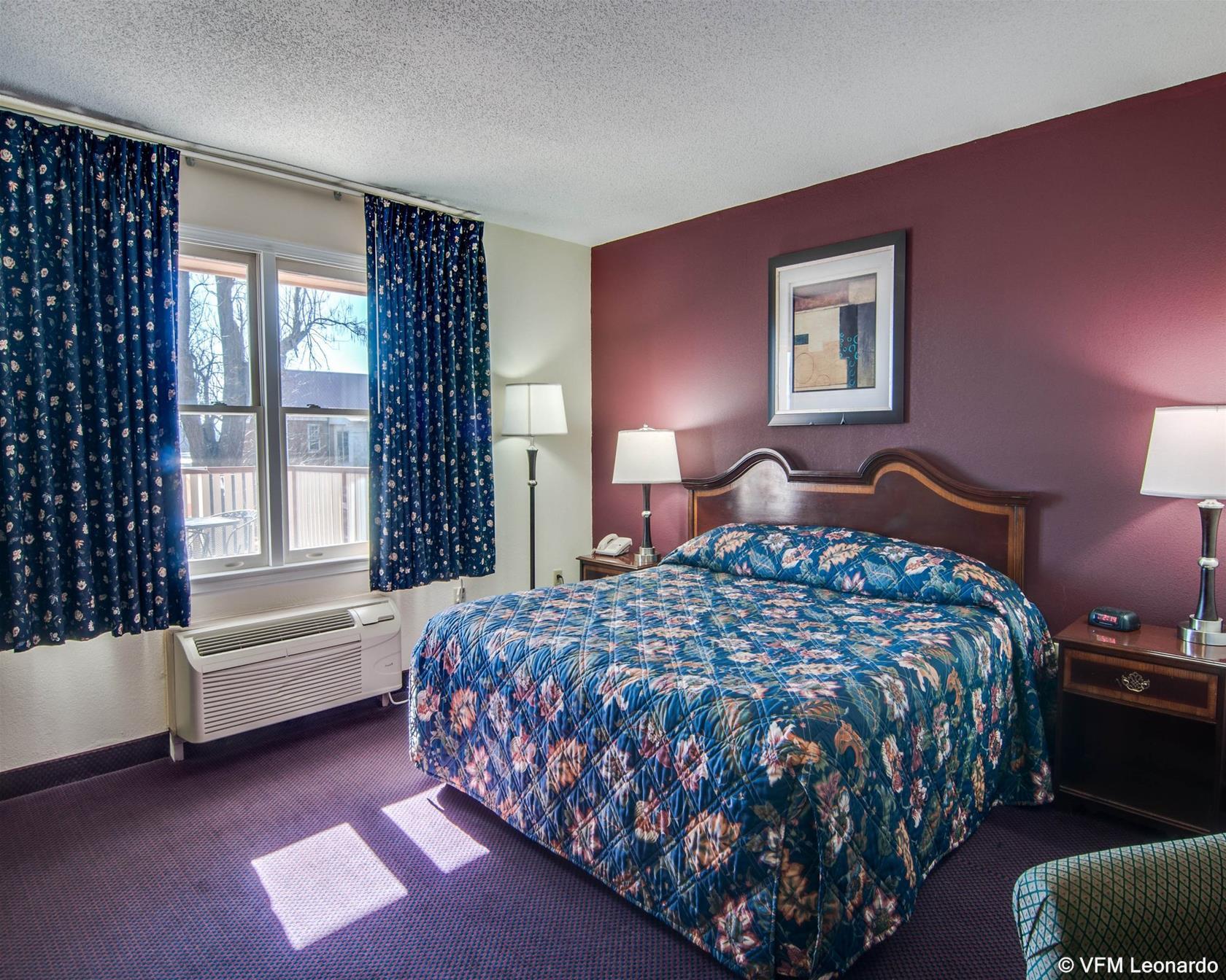 Econo Lodge Glade Springs I-81 Eksteriør billede