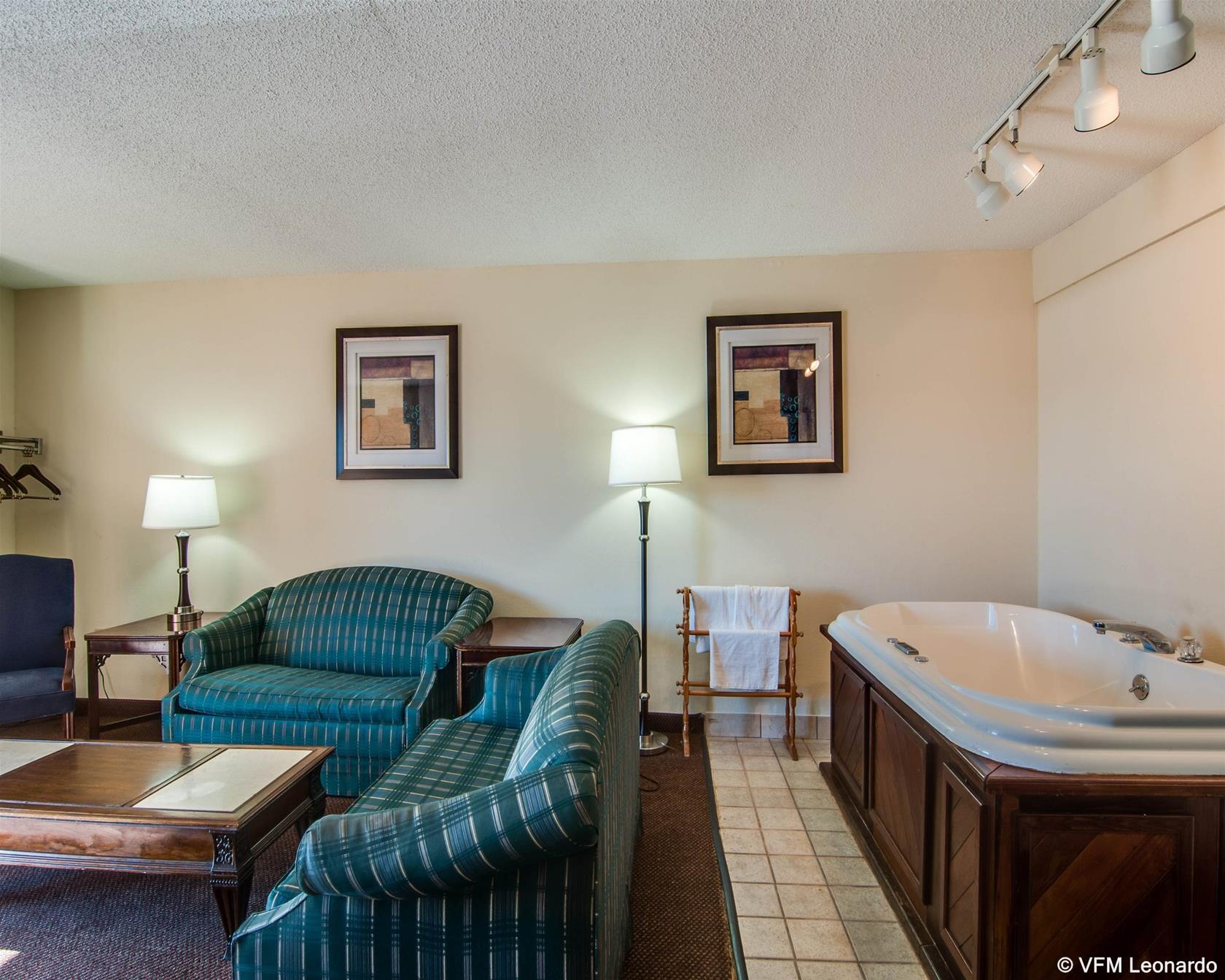 Econo Lodge Glade Springs I-81 Eksteriør billede
