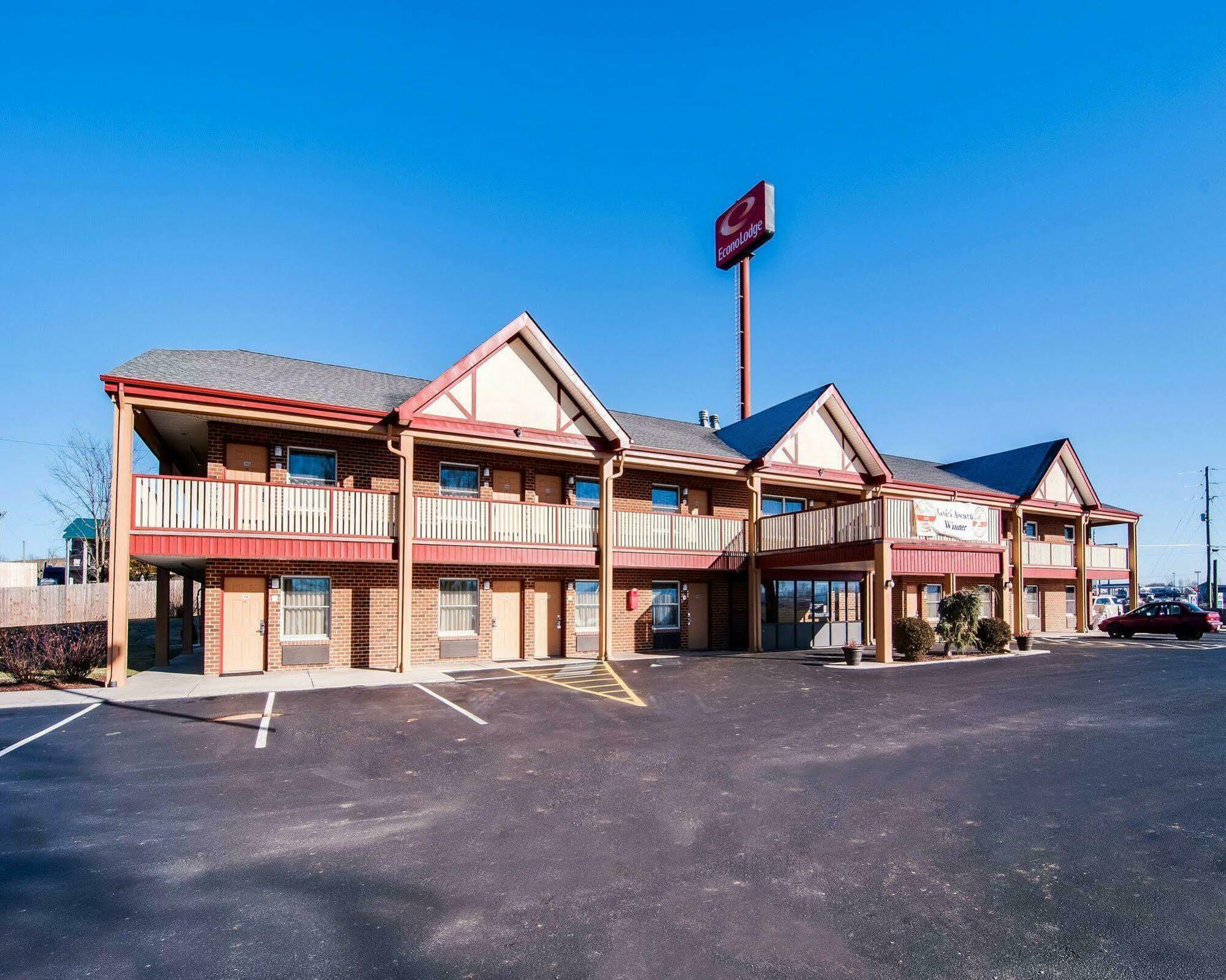 Econo Lodge Glade Springs I-81 Eksteriør billede